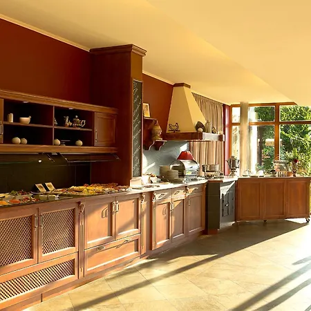 Kloster Nimbschen 4 Sterne ホテル 4*