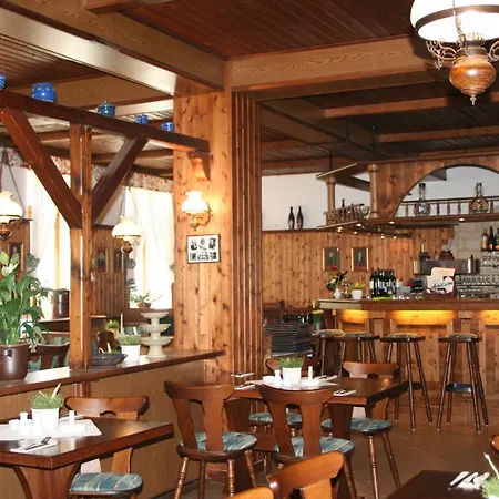 Kloster Nimbschen 4 Sterne ホテル 4*