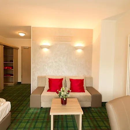 Kloster Nimbschen 4 Sterne グリンマ