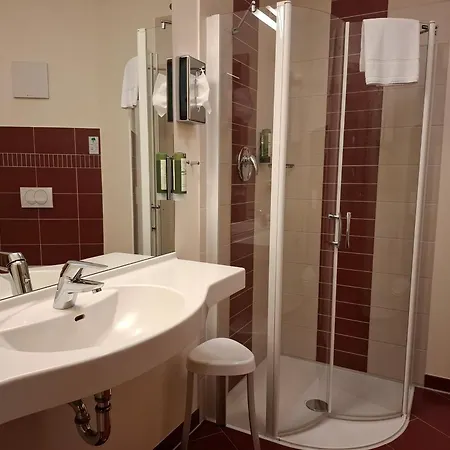 Kloster Nimbschen 4 Sterne 4* グリンマ